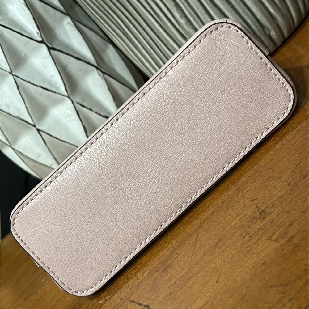 Michael Kors Cindy Pale Pink Leather Dome Makeup Bag Travel Pouch - Picture 6 of 13